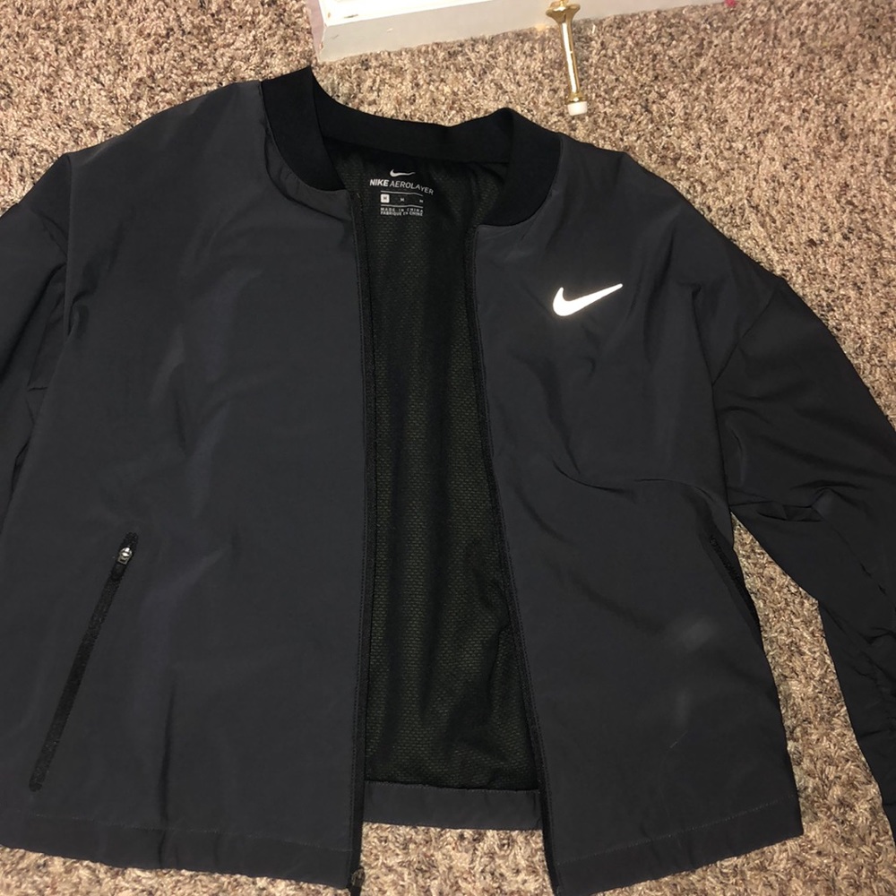 Nike jacket - Picture 3 of 3